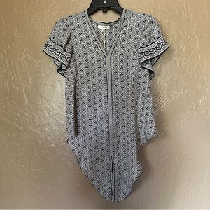 Max Studio Navy and Off-White Asymmetrical Front-Tie Blouse